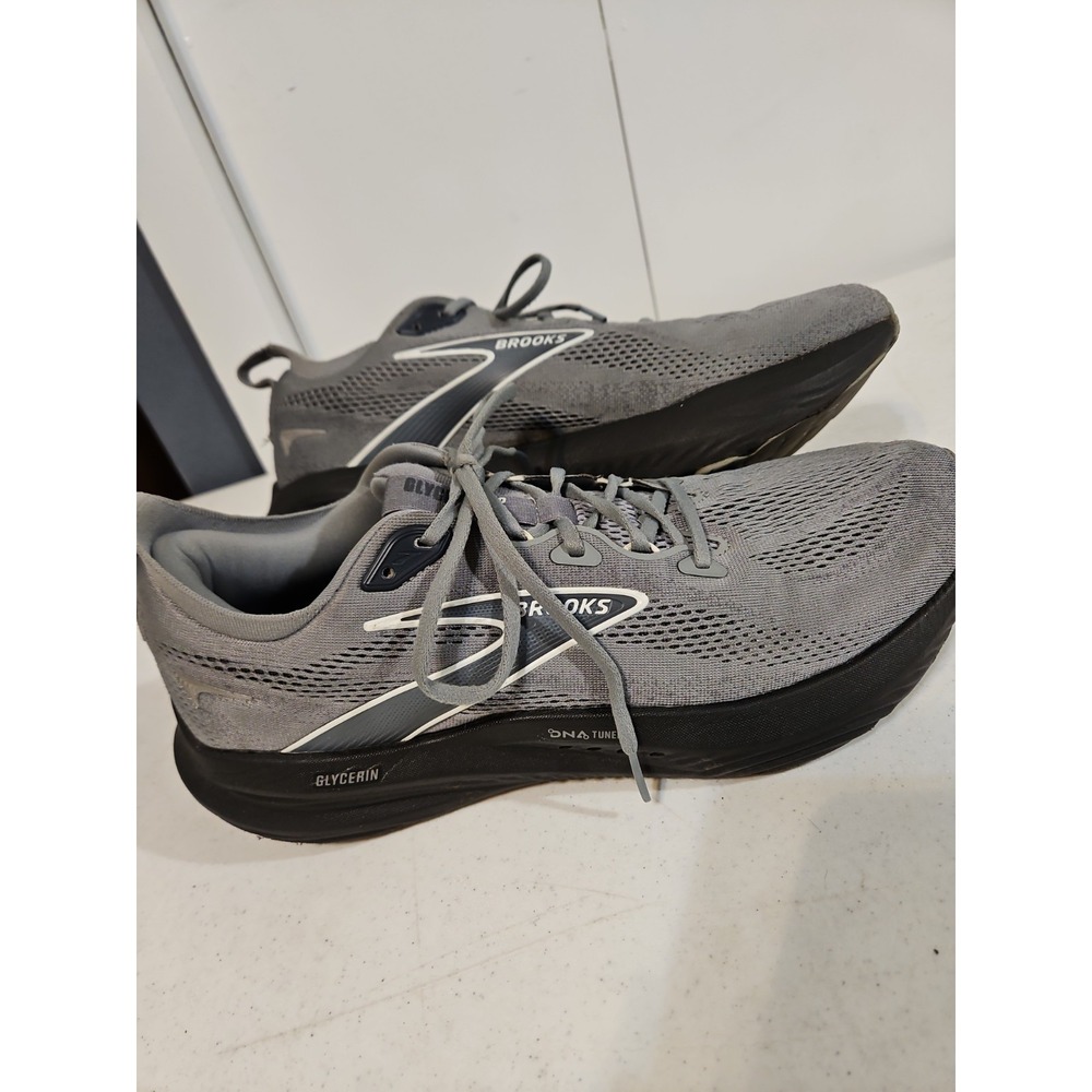 Brooks Glycerin 22 Sneakers Mens Size 12 Gray/white Shoes Black Soles (S219